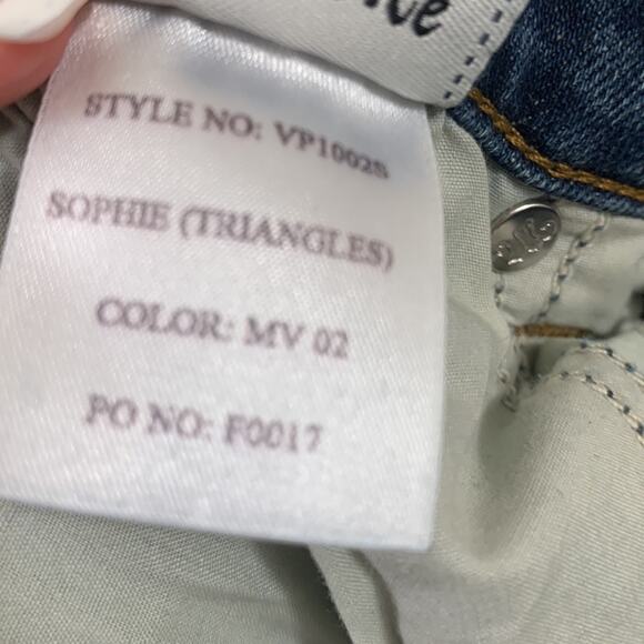 Miss Me Vintage Sophie Triangle Embroidered Stretch Skinny Distressed Jeans - Picture 4 of 9